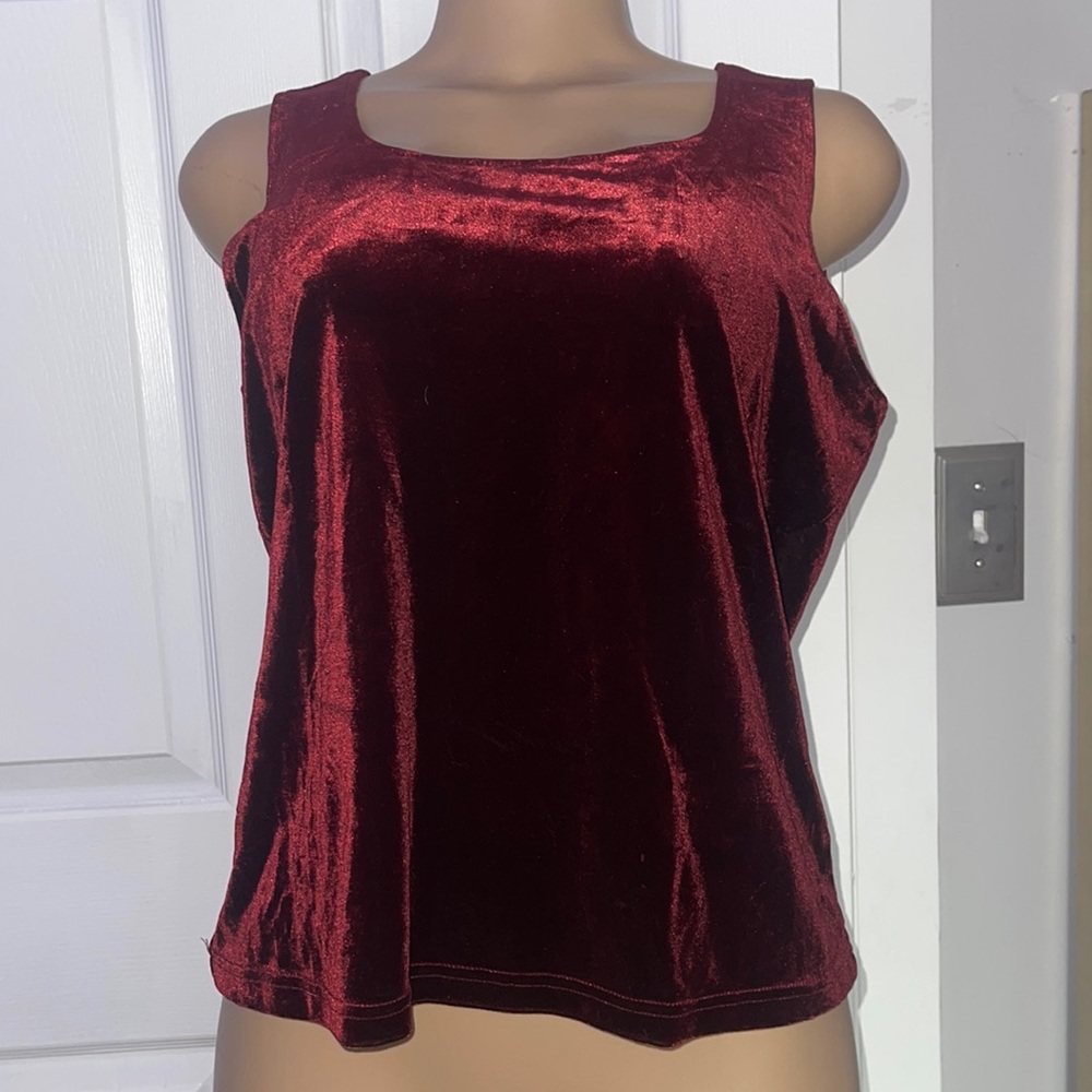 NY&CO top